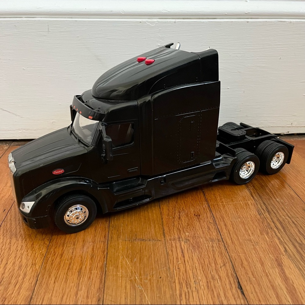 Peterbilt Semi Truck Toy w/ Lights & Sound | Large, 14” Long, Two Buttons